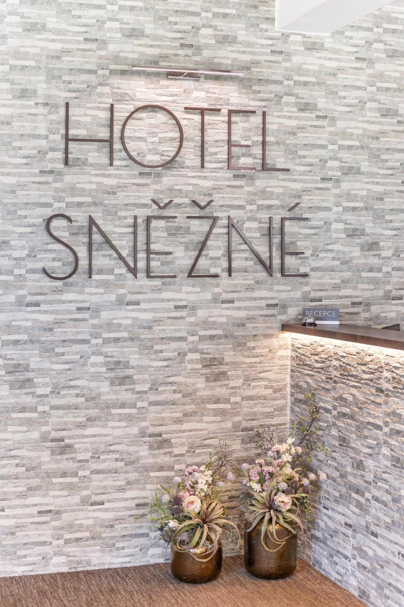 Hotel Sněžné Extérieur photo